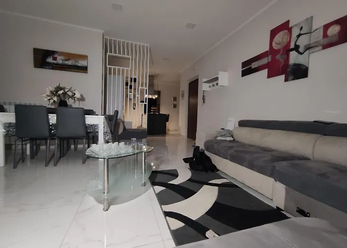 Oplonti Home