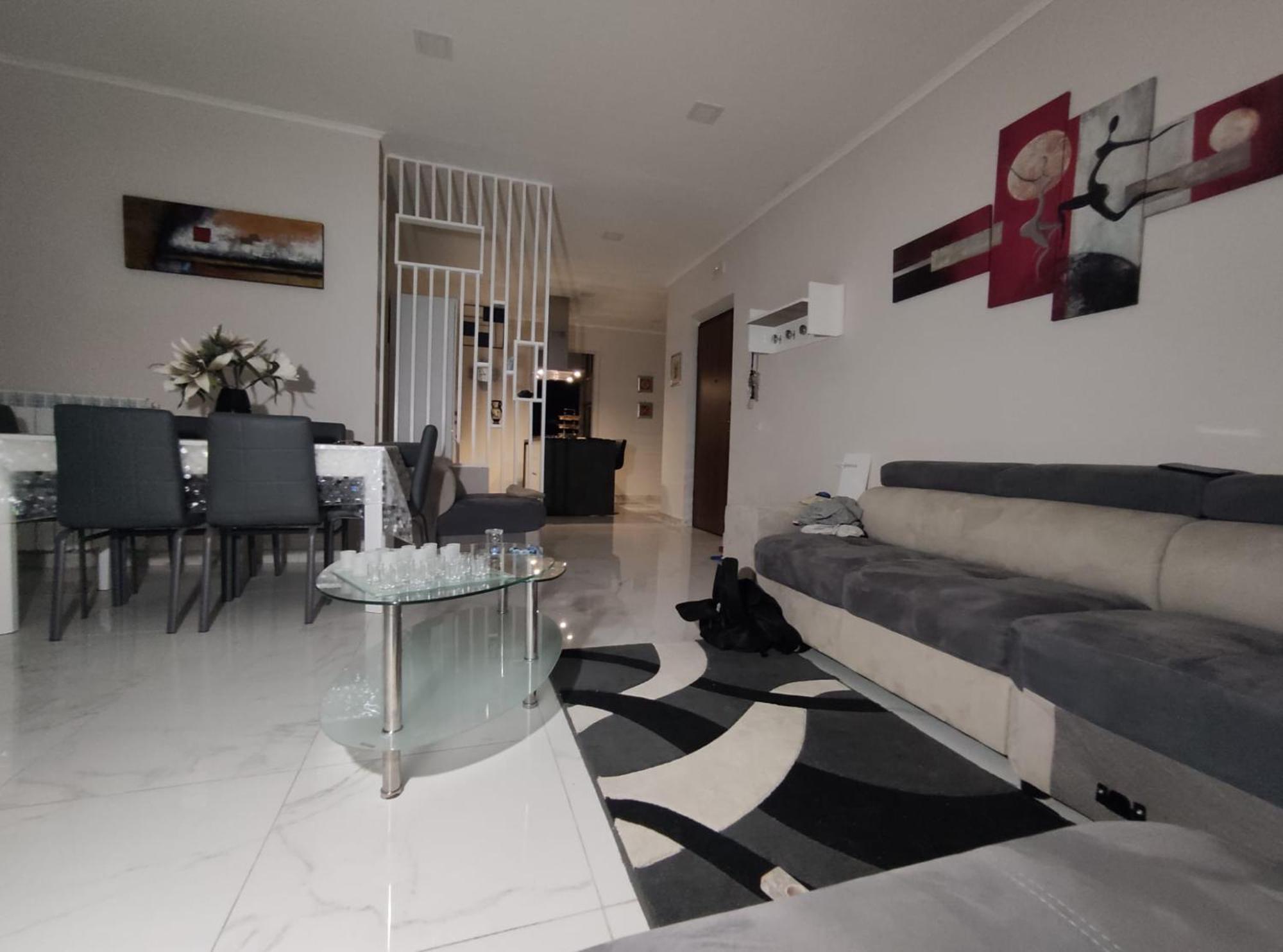 Oplonti Apartamento